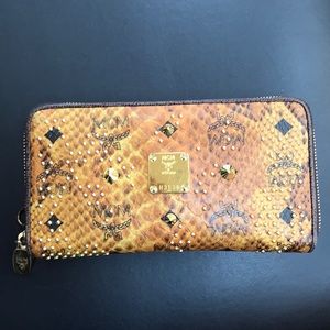 MCM Wallet